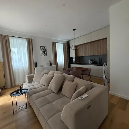 Nude Oasis * Makarska