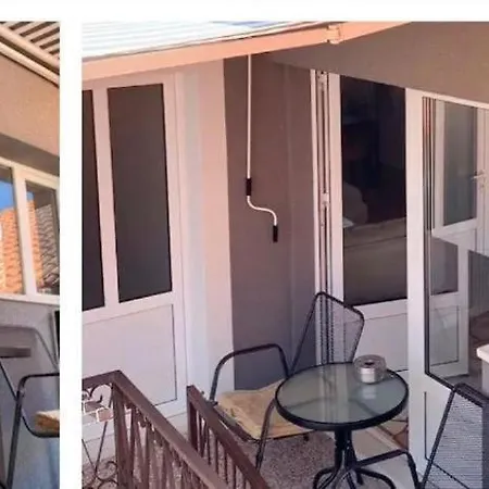 Nude Oasis Apartment *